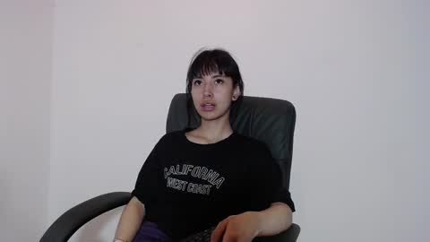 Mavis  online show from 09-25-25, 07:50