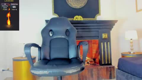 Snapshot of _maximo_1 chatting on 06-23-26, 01:47 _maximo_1 online show from 06-23-26, 01:47