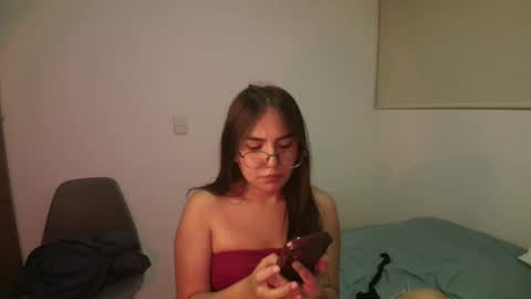 max and abby online show from 04-24-26, 01:41