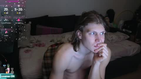 Snapshot of _medaed20_ chatting on 02-08-25, 04:14 Medaed20 online show from 02-08-25, 04:14