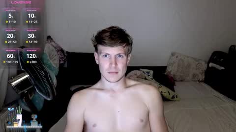 Snapshot of _medaed20_ chatting on 09-08-25, 06:18 Medaed20 online show from 09-08-25, 06:18