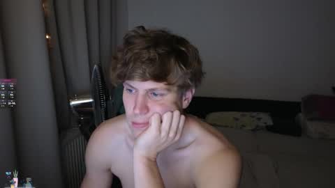 Snapshot of _medaed20_ chatting on 10-04-25, 07:56 Medaed20 online show from 10-04-25, 07:56