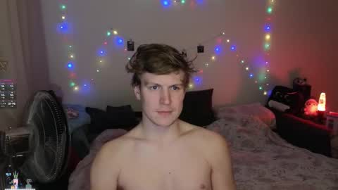 Snapshot of _medaed20_ chatting on 10-22-25, 06:18 Medaed20 online show from 10-22-25, 06:18