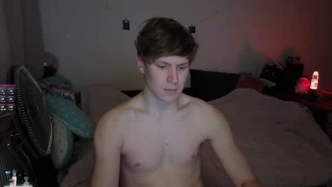 Snapshot of _medaed20_ chatting on 10-29-25, 05:04 Medaed20 online show from 10-29-25, 05:04