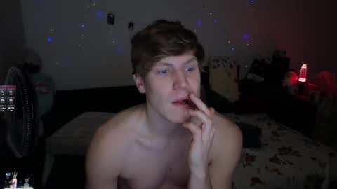 Snapshot of _medaed20_ chatting on 11-02-25, 09:06 Medaed20 online show from 11-02-25, 09:06