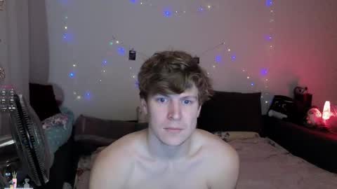 Snapshot of _medaed20_ chatting on 11-04-25, 04:28 Medaed20 online show from 11-04-25, 04:28