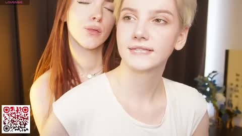 Elva and Kate  online show from 05-03-26, 07:25
