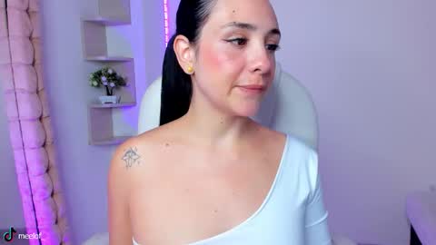 Meel online show from 10-22-25, 10:53