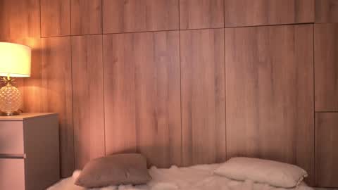 Snapshot of _meghan_gomez1_ chatting on 12-18-25, 06:47 online show from 12-18-25, 06:47