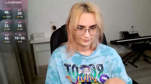 _meow_neko_ online show from 01-10-26, 03:41