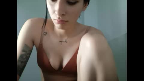 Snapshot of _mia_foster1 chatting on 02-20-25, 08:58 Mia-foster online show from 02-20-25, 08:58