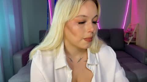 Mia Mason online show from 06-28-26, 12:16