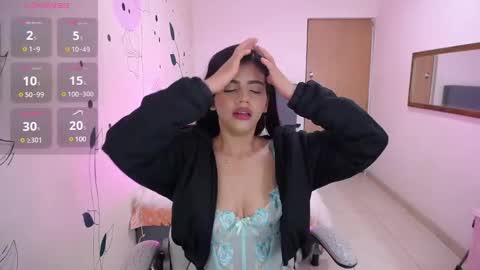 Mia online show from 12-06-24, 02:13