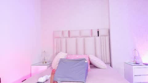 Mia  online show from 02-26-26, 11:53