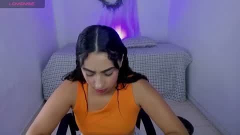 Mia online show from 07-06-26, 08:22