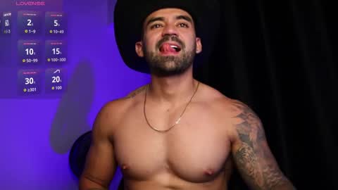 Snapshot of _mikestone chatting on 10-17-25, 02:37 soy mike online show from 10-17-25, 02:37