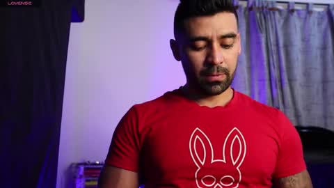 Snapshot of _mikestone chatting on 10-28-25, 10:56 soy mike online show from 10-28-25, 10:56