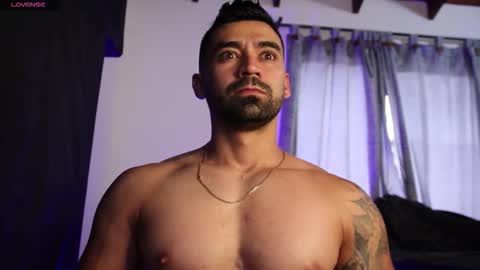 Snapshot of _mikestone chatting on 10-29-25, 11:45 soy mike online show from 10-29-25, 11:45