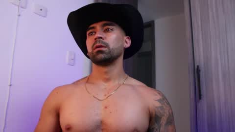 Snapshot of _mikestone chatting on 11-01-25, 06:54 soy mike online show from 11-01-25, 06:54