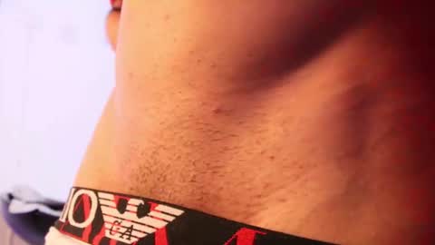 Snapshot of _mikestone chatting on 11-05-25, 02:00 soy mike online show from 11-05-25, 02:00