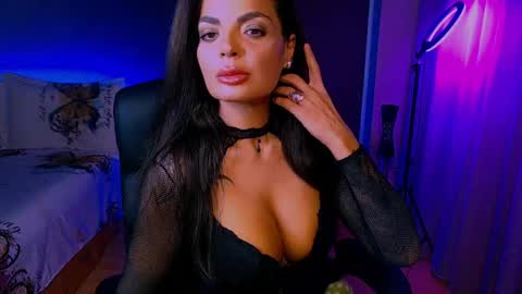 Snapshot of _milani_ chatting on 04-22-26, 05:14 Milani online show from 04-22-26, 05:14