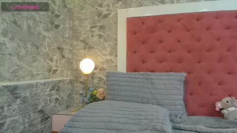 Call me Miley  online show from 11-20-25, 08:08