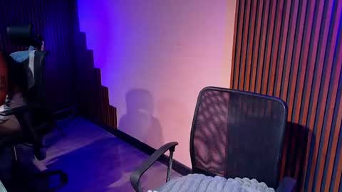 Call me Miley  online show from 05-09-26, 08:52