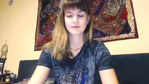 Boo online show from 09-17-25, 06:53