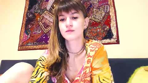 Boo online show from 09-21-25, 07:37