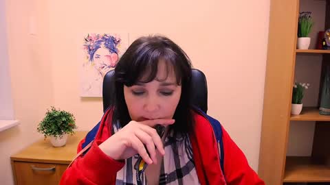 Snapshot of _miranda_sun chatting on 01-17-25, 04:47 Miranda online show from 01-17-25, 04:47
