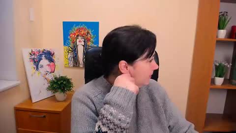 Snapshot of _miranda_sun chatting on 02-12-25, 08:59 Miranda online show from 02-12-25, 08:59