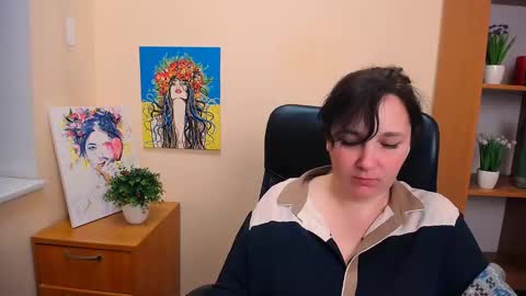 Snapshot of _miranda_sun chatting on 02-12-25, 03:05 Miranda online show from 02-12-25, 03:05