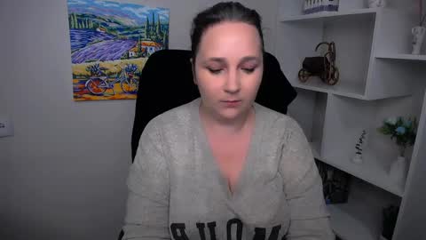 Miranda online show from 05-12-26, 07:27