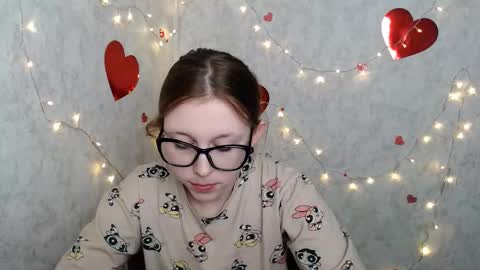 Mira online show from 03-04-25, 10:57