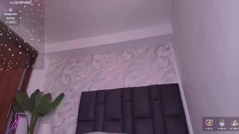 Snapshot of _mishell chatting on 09-22-25, 06:43 Mishell online show from 09-22-25, 06:43