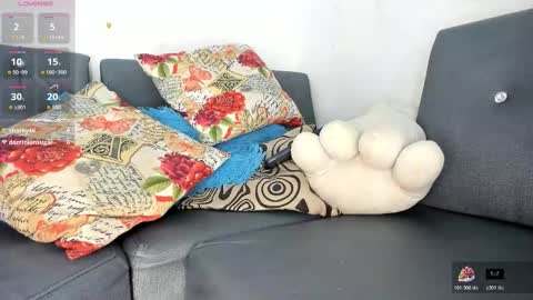 Snapshot of _mishell chatting on 03-21-26, 08:19 Mishell online show from 03-21-26, 08:19