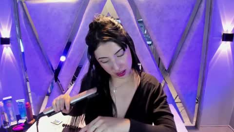 Snapshot of _mishell22 chatting on 04-04-26, 07:00 _mishell22 online show from 04-04-26, 07:00