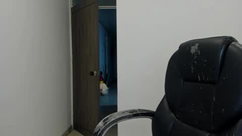 _miss_coco_ online show from 12-15-24, 05:02