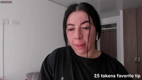 _miss_coco_ online show from 02-02-25, 04:32