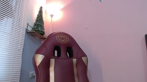 Snapshot of _miss_hinata_ chatting on 12-28-24, 07:54 Hinata 3 online show from 12-28-24, 07:54