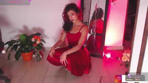 Snapshot of _miss_karoline chatting on 12-25-24, 05:26 karoline uwu online show from 12-25-24, 05:26