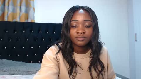 Snapshot of _miss_lofty chatting on 12-22-24, 12:05 Lofty online show from 12-22-24, 12:05