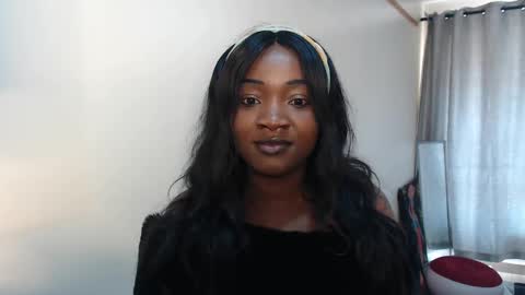 Snapshot of _miss_lofty chatting on 02-15-25, 12:01 Lofty online show from 02-15-25, 12:01
