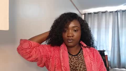 Snapshot of _miss_lofty chatting on 02-24-25, 11:32 Lofty online show from 02-24-25, 11:32