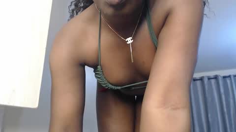 Snapshot of _miss_lofty chatting on 02-25-25, 07:25 Lofty online show from 02-25-25, 07:25