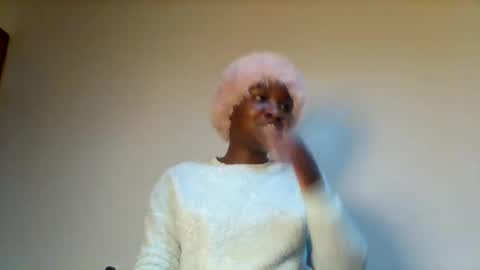 Snapshot of _miss_lofty chatting on 09-17-25, 08:38 Lofty online show from 09-17-25, 08:38