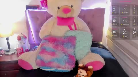 Emi   online show from 02-22-25, 08:09