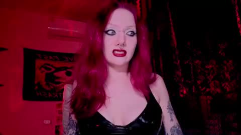 Miss Eva. if anyone in NYK to fuck here is sissy sn -  online show from 06-30-26, 10:22