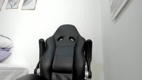 _molly_rosse_ online show from 05-16-26, 11:53