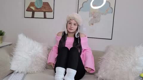 Snapshot of _mommy_casual_ chatting on 11-07-25, 06:24 Karina online show from 11-07-25, 06:24